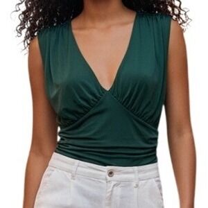 EXPRESS Body Contour Emerald Green Ruched V-Neck Sleeveless Bodysuit Medium